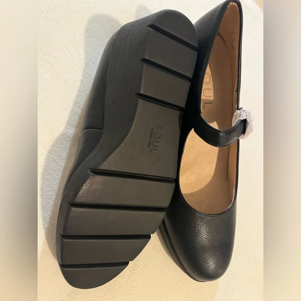 SOUL Naturalizer Black Mary Jane Platform Flats